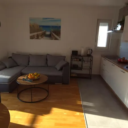 Lucy Apartament *