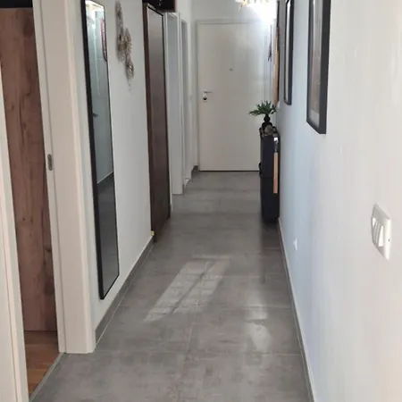 Apartment Lucy Makarska