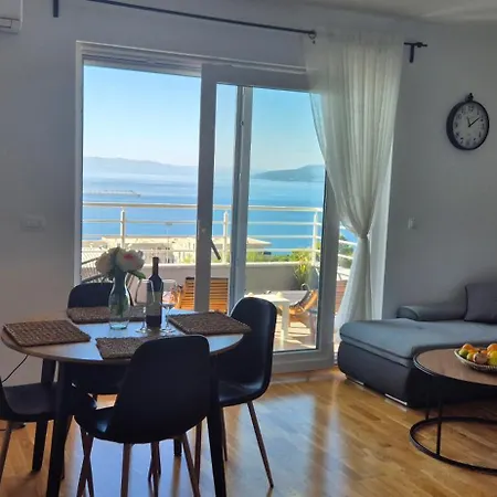Apartment Lucy Makarska