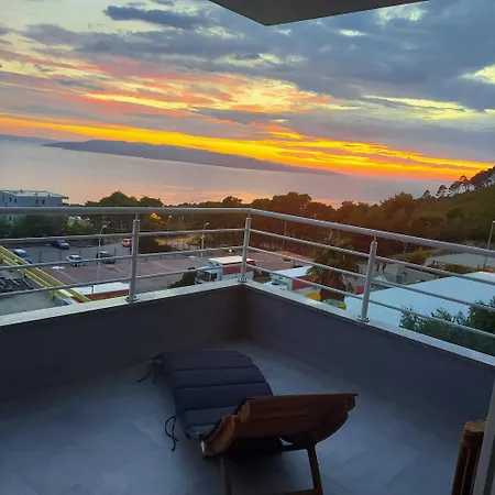 Lucy Apartment Makarska